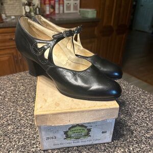 Vintage Friedman Shelby Women’s Black Leather 1920-40’s Shoes. Original box!